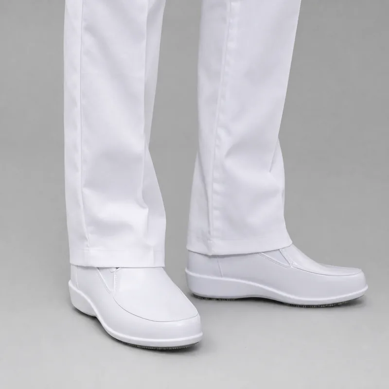Sticky Shoes Social Woman